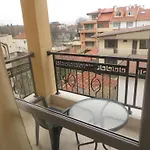 アパート Emona