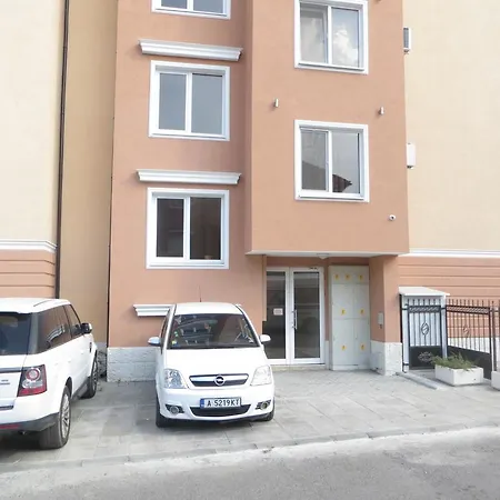 Апартаменты Emona